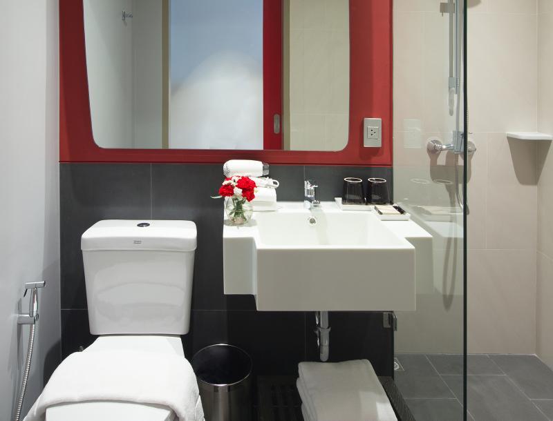 Ibis Bangkok Sukhumvit 24 Ξενοδοχείο Εξωτερικό φωτογραφία
